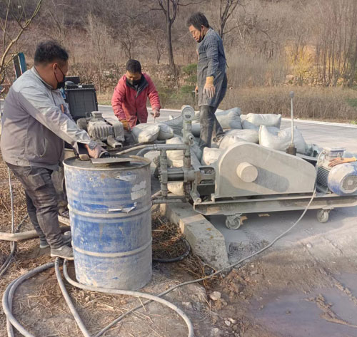 乌拉特前路面下沉注浆